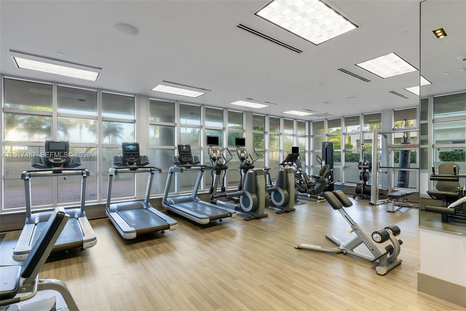 3737 Collins Ave # 403 Unit: S-403