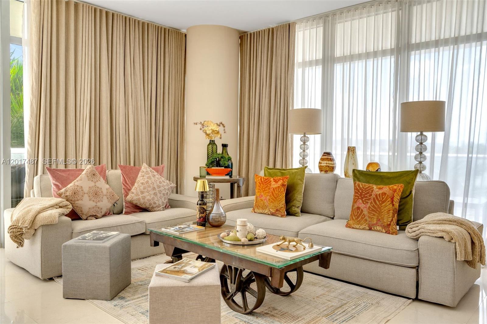 3737 Collins Ave # 403 Unit: S-403