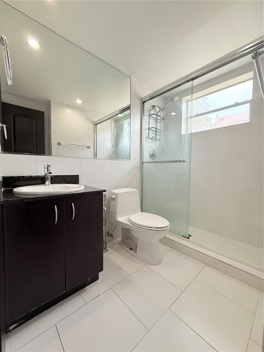 1545 Drexel Ave # 422