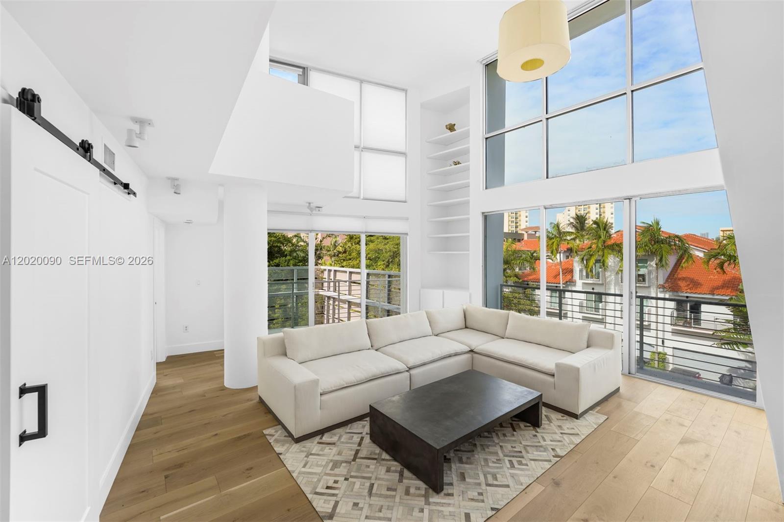 221 Jefferson Ave # 10
