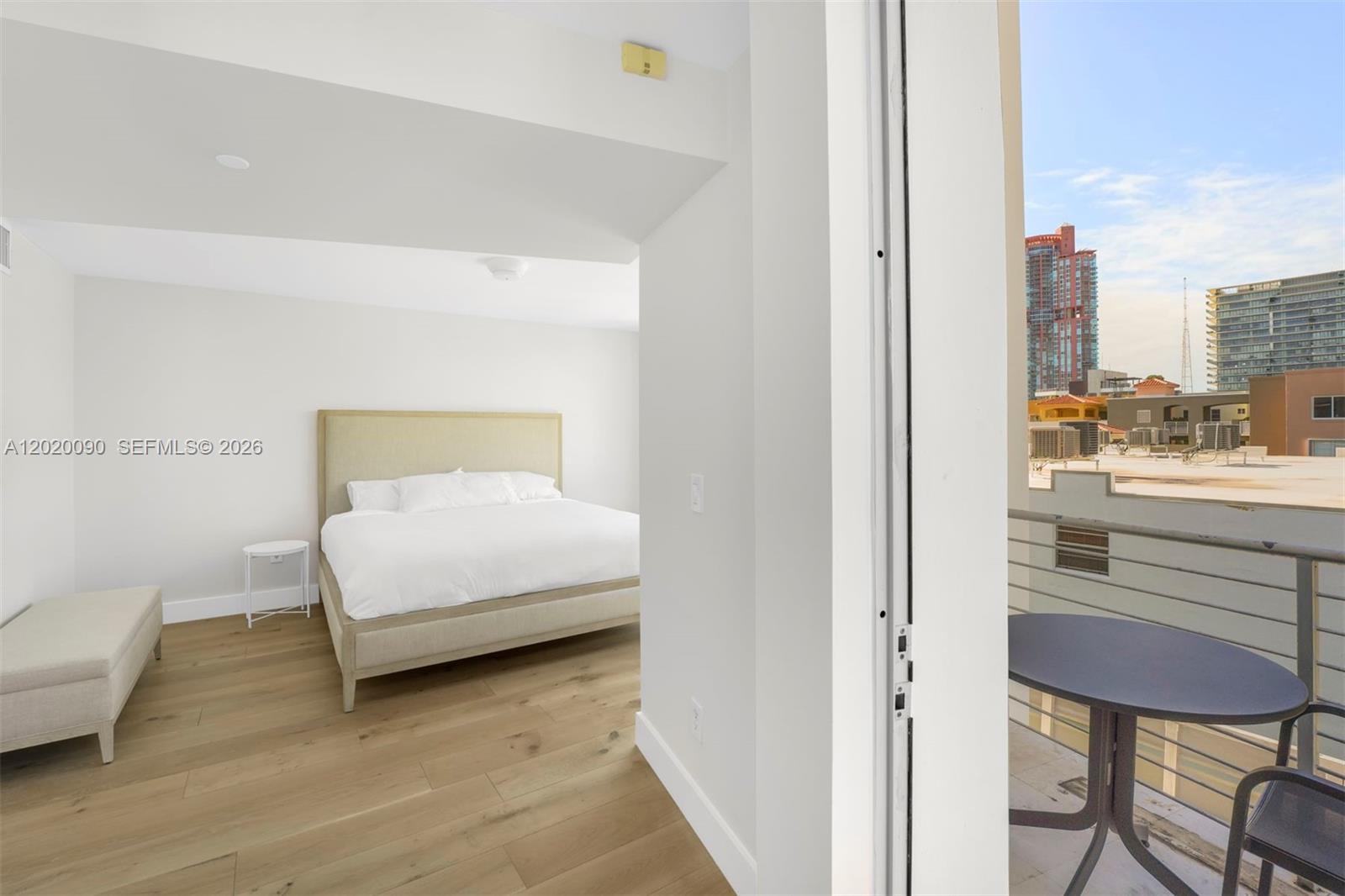 221 Jefferson Ave # 10