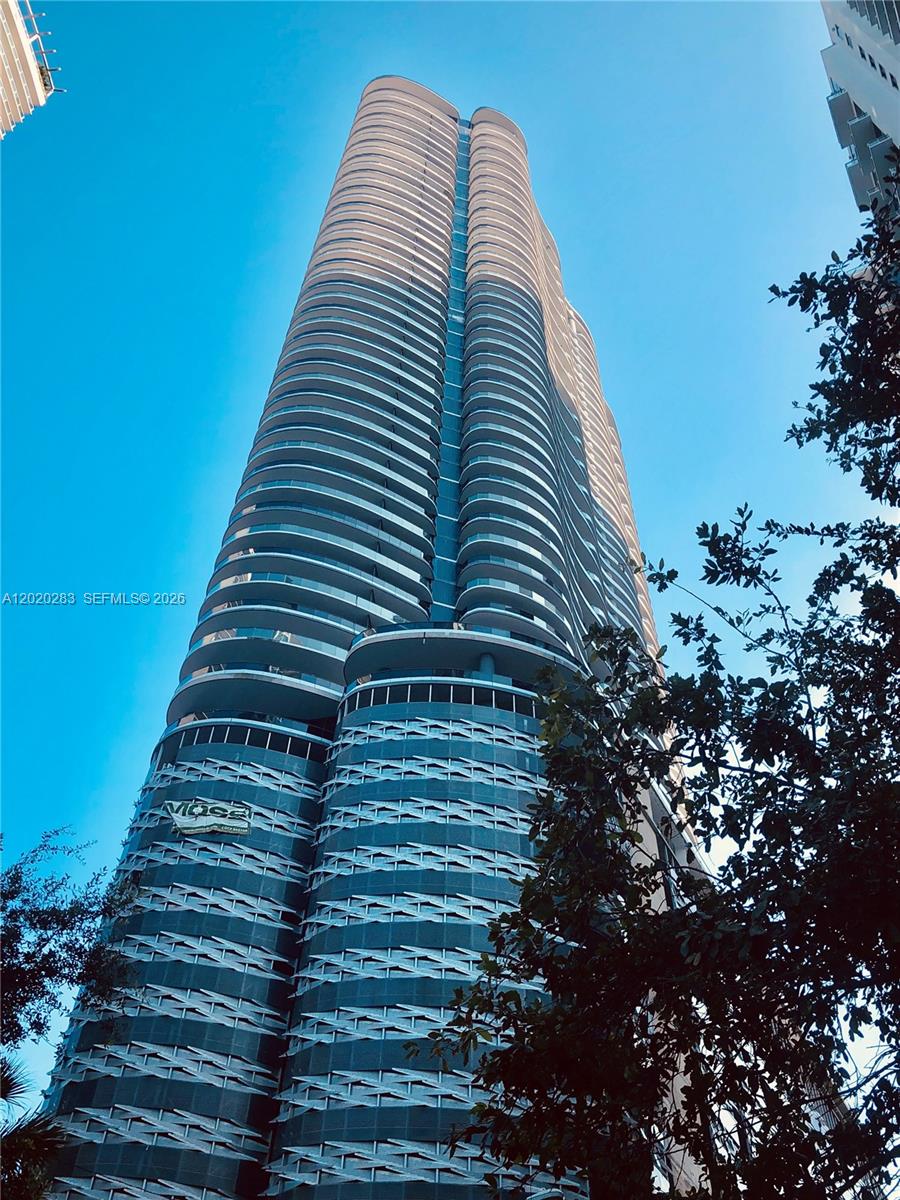 1000 Brickell Plz # 4014