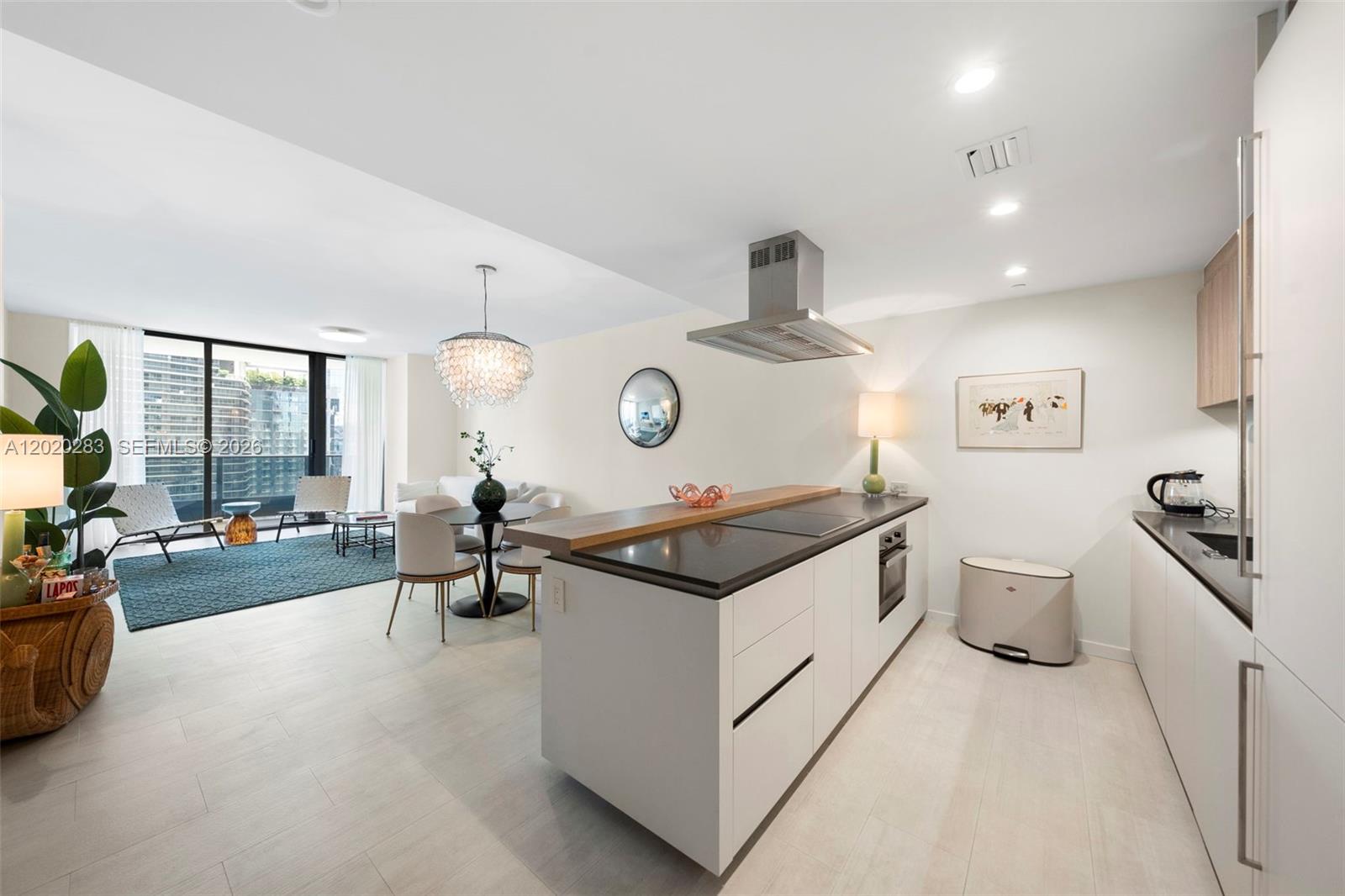 1000 Brickell Plz # 4014