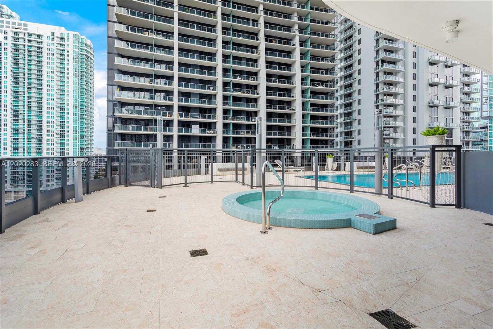 1000 Brickell Plz # 4014