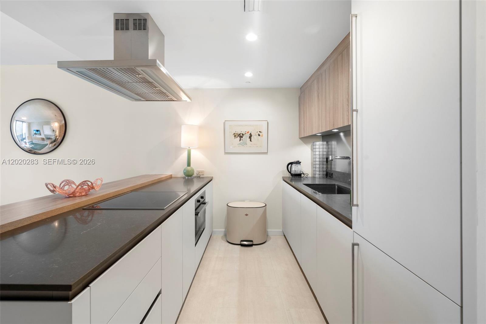 1000 Brickell Plz # 4014