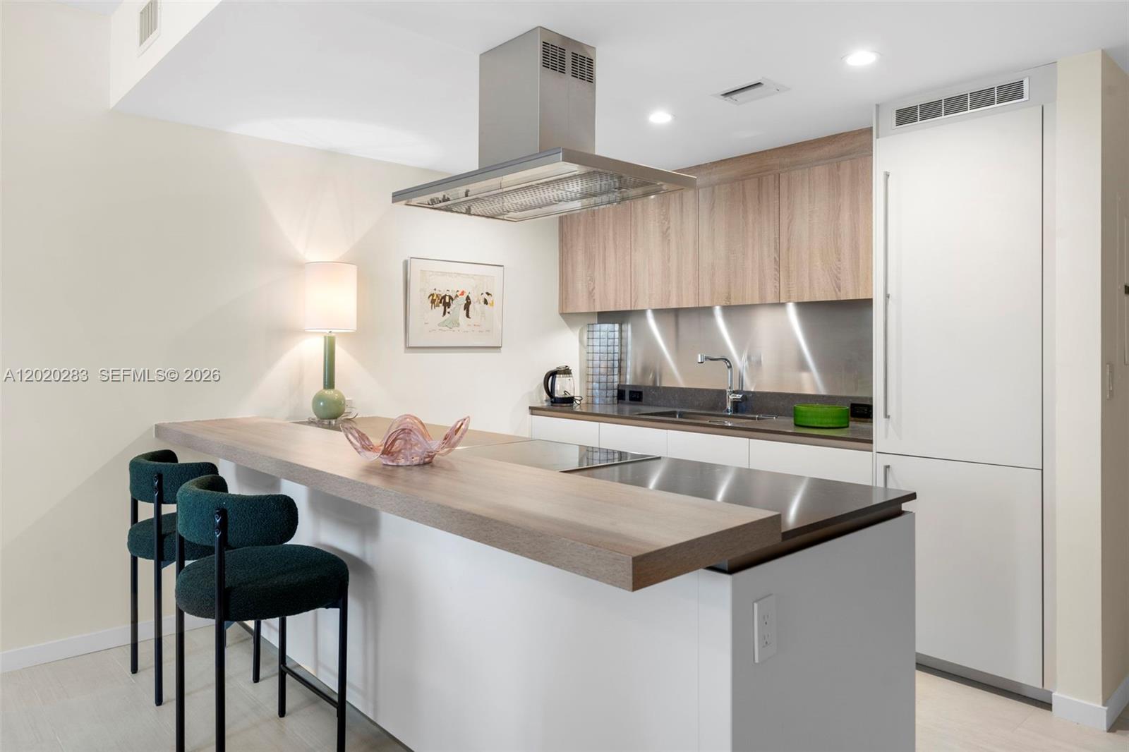 1000 Brickell Plz # 4014
