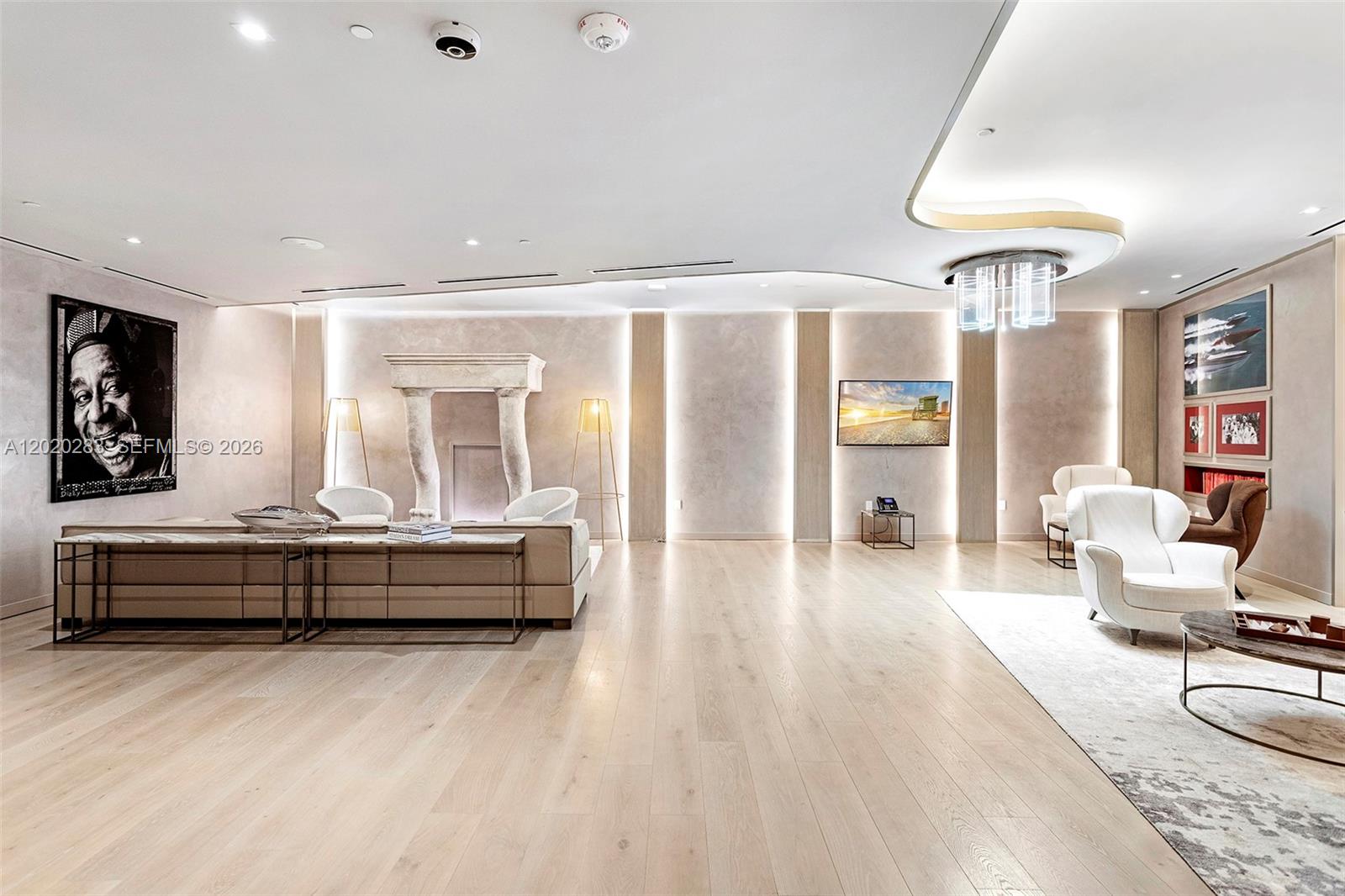 1000 Brickell Plz # 4014