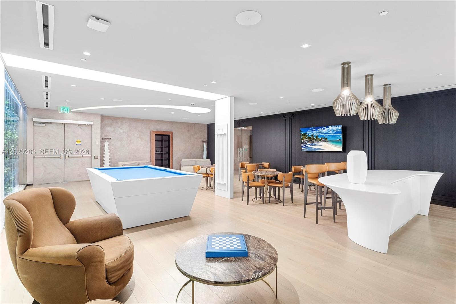 1000 Brickell Plz # 4014