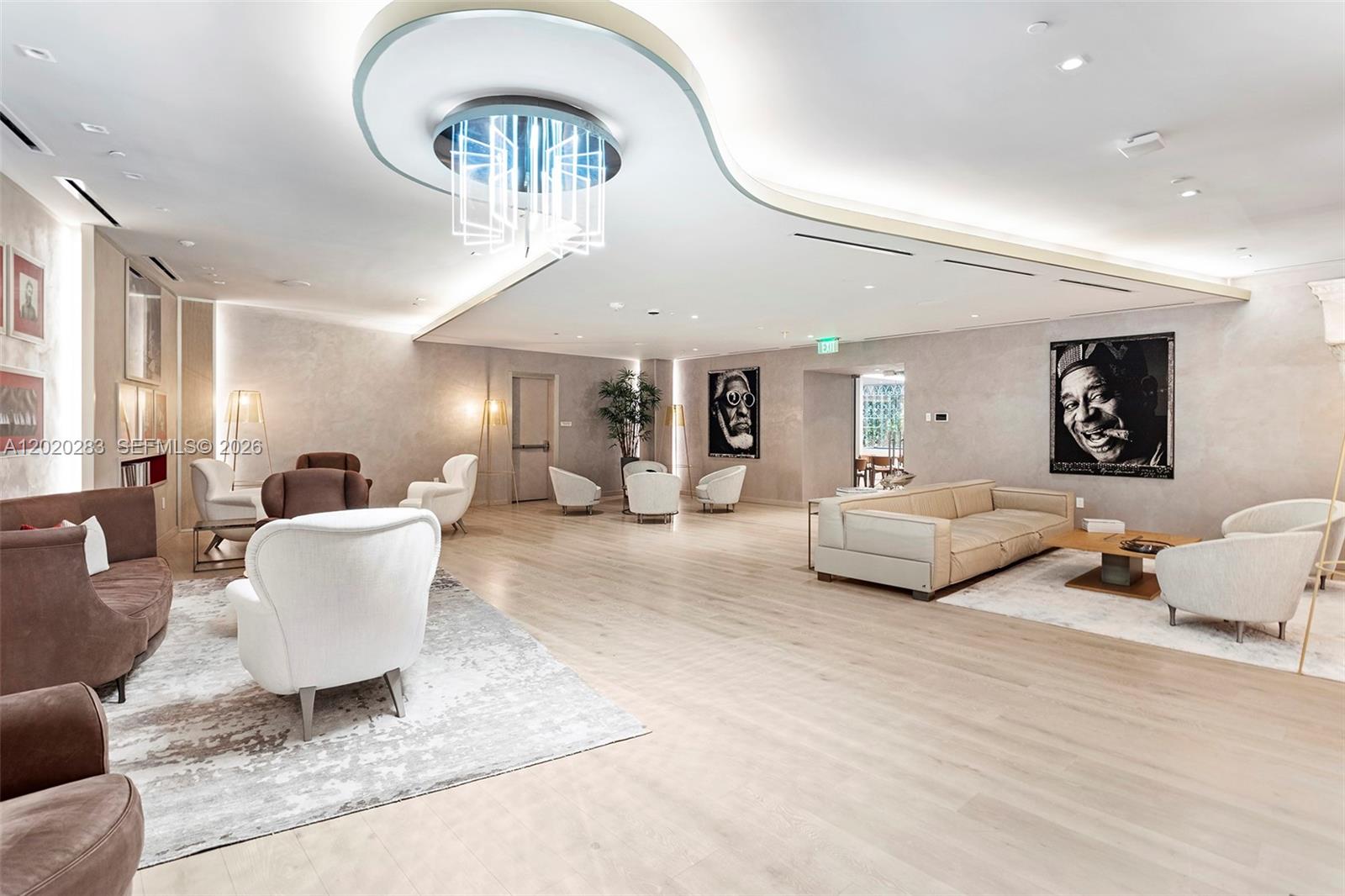 1000 Brickell Plz # 4014