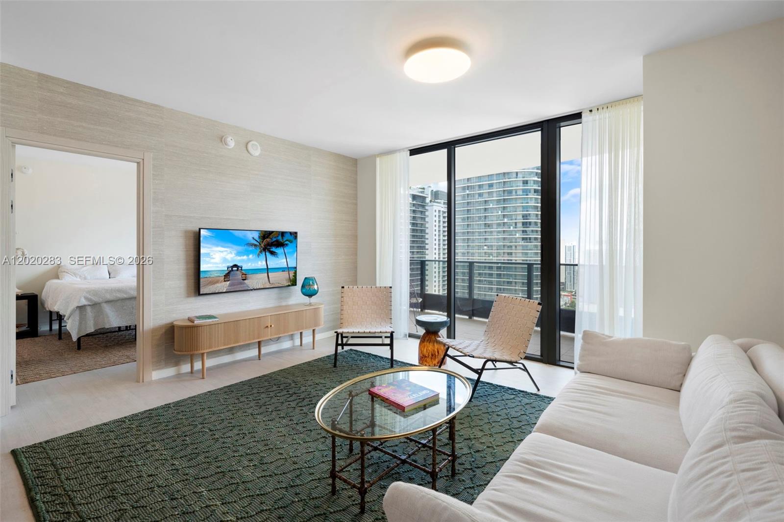 1000 Brickell Plz # 4014