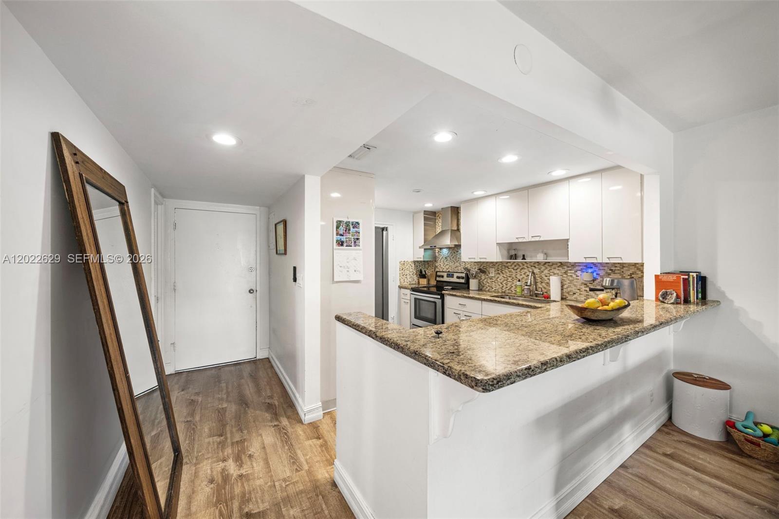 100 Edgewater Dr # 329