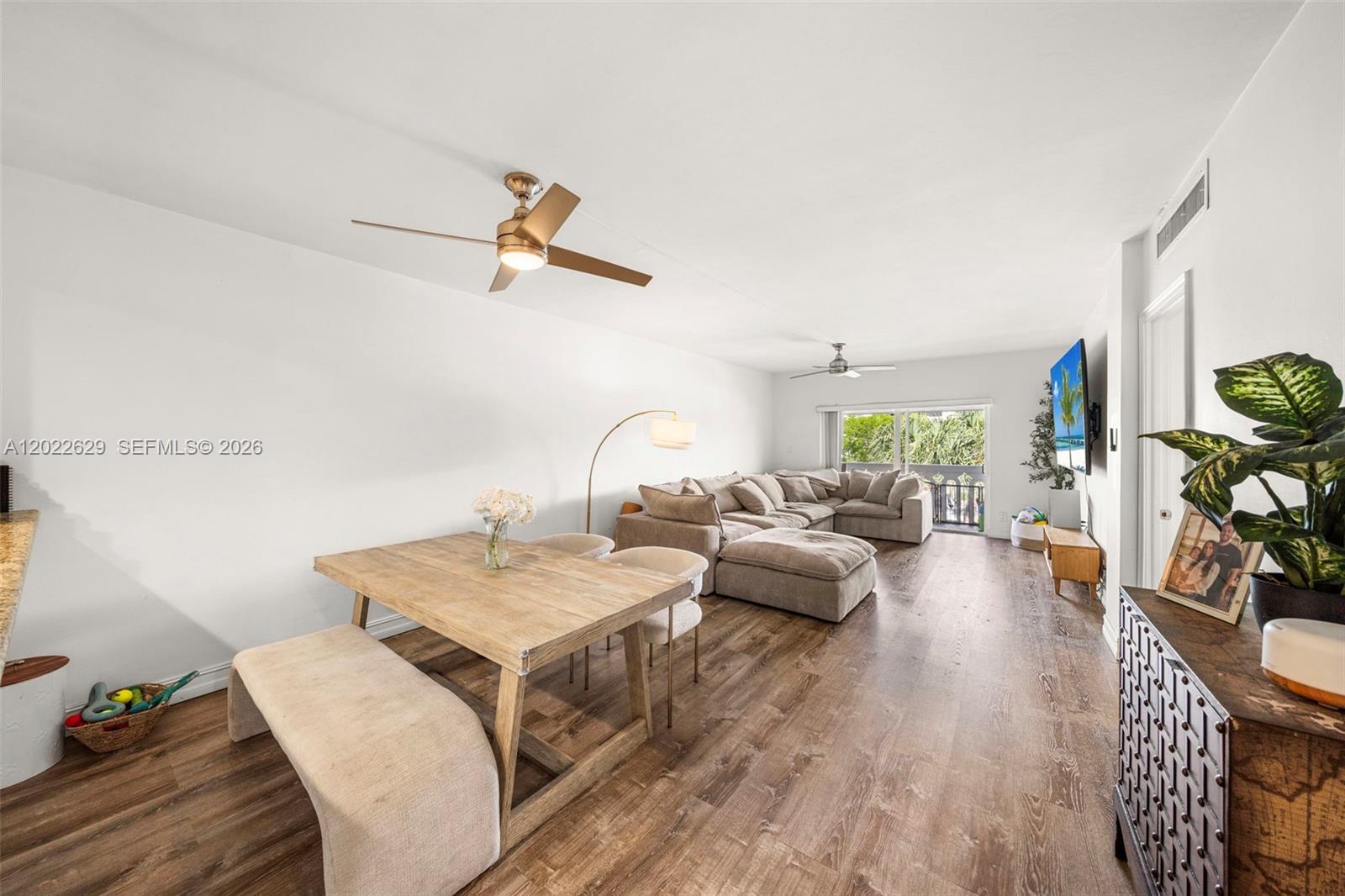 100 Edgewater Dr # 329