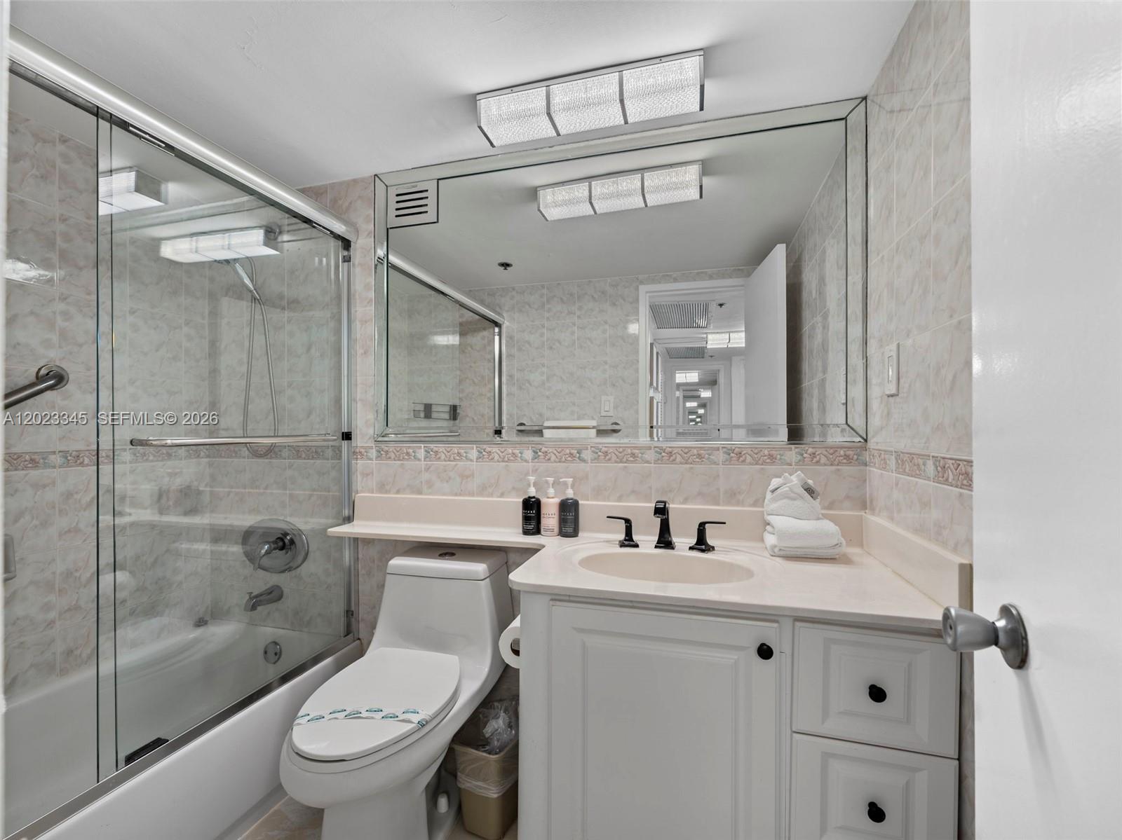 5225 Collins Ave # 1509