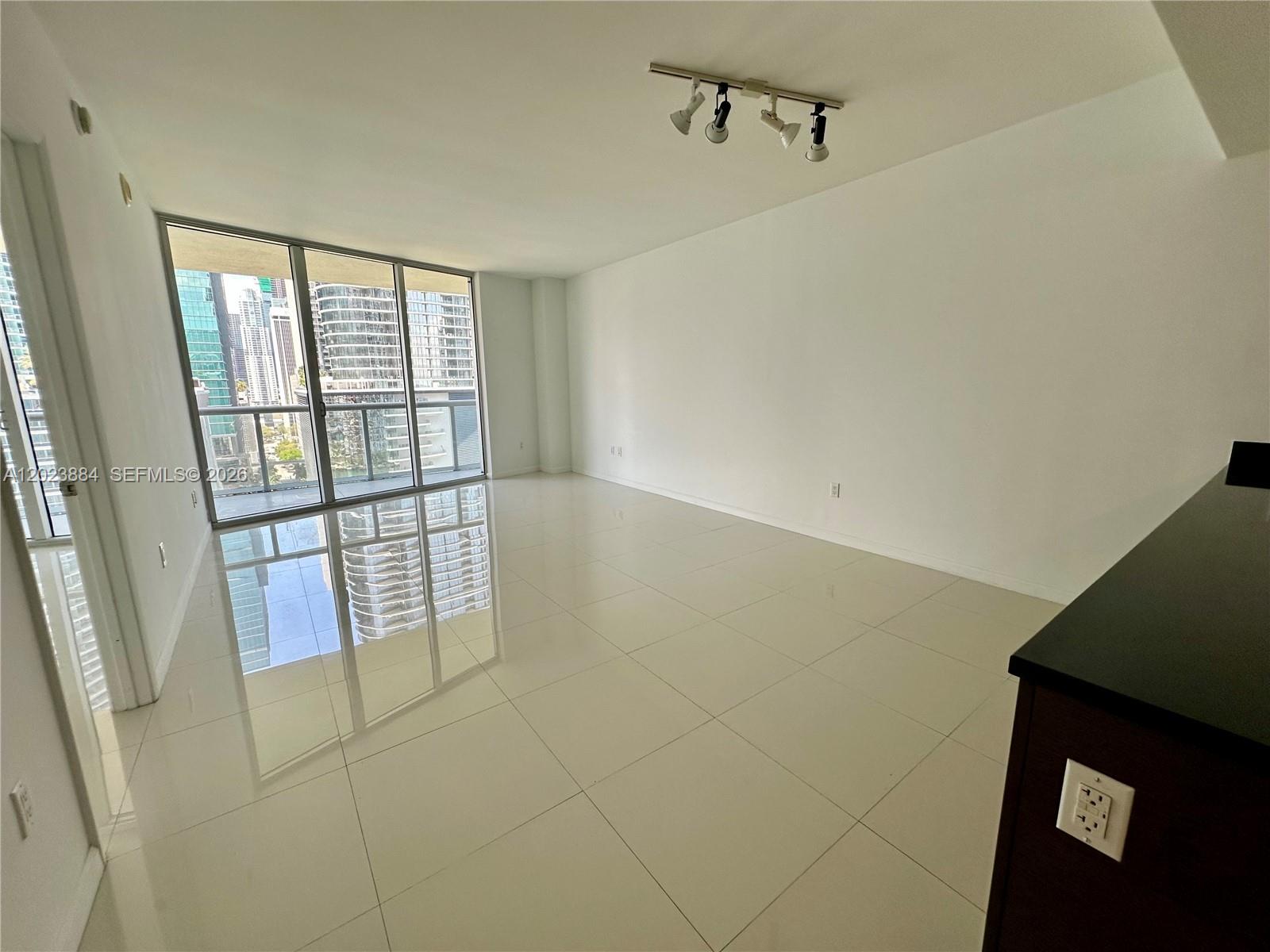 475 Brickell Avenue # 1614