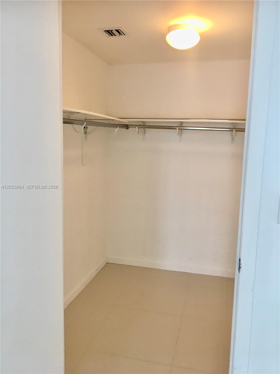 475 Brickell Avenue # 1614