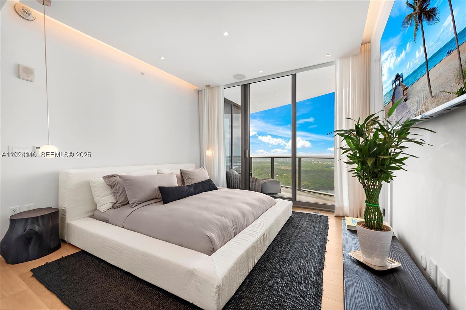 15701 Collins Ave # 4105