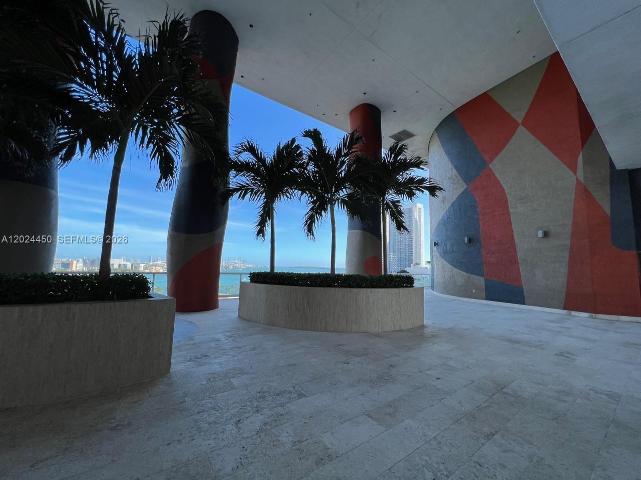 50 Biscayne Blvd # 2401