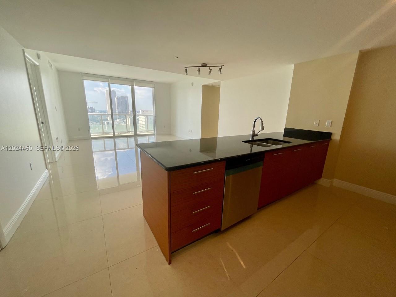 50 Biscayne Blvd # 2401