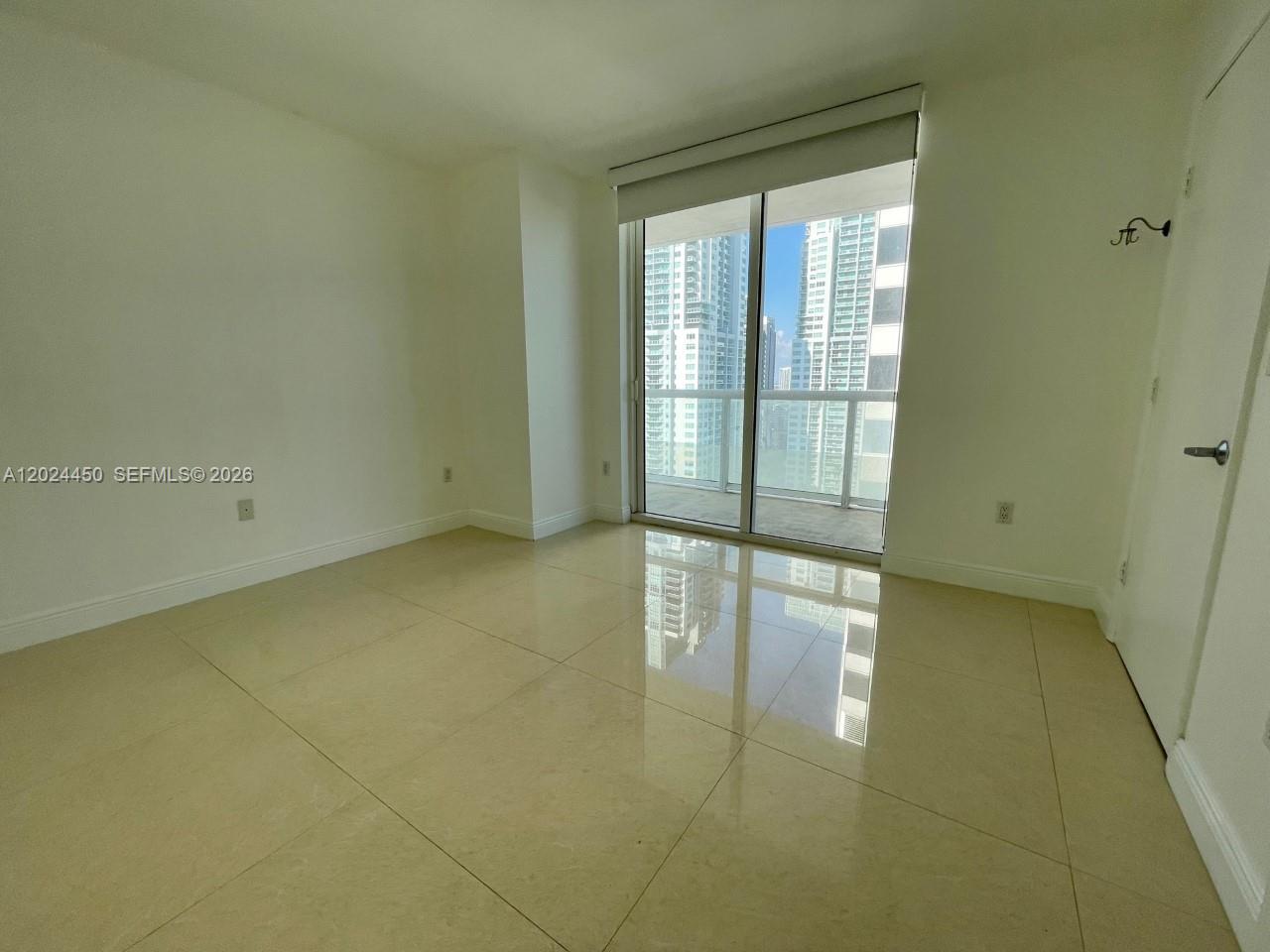 50 Biscayne Blvd # 2401