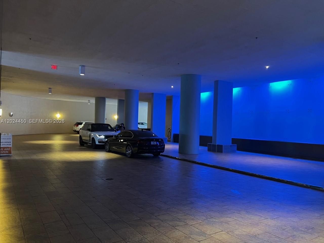 50 Biscayne Blvd # 2401