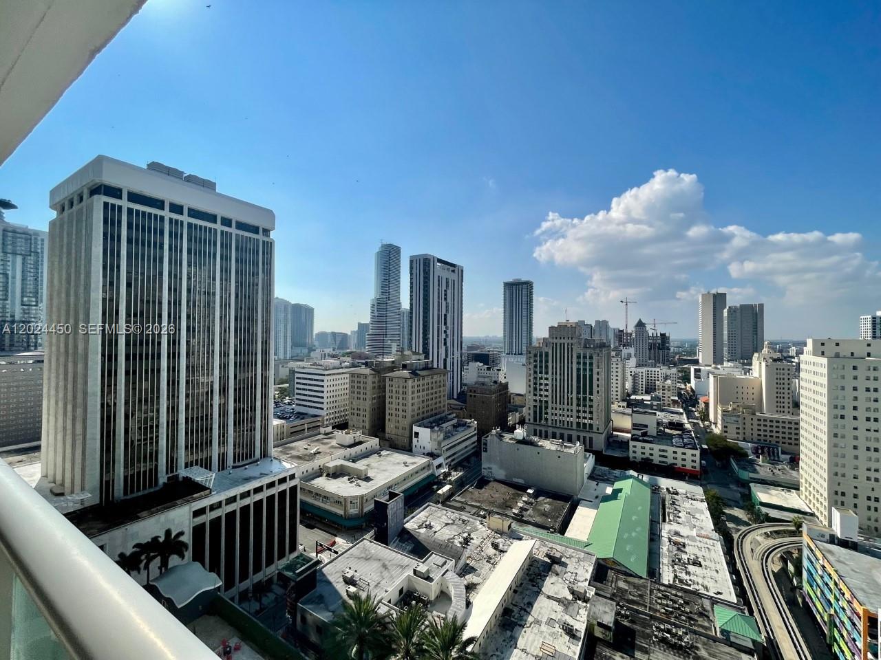 50 Biscayne Blvd # 2401