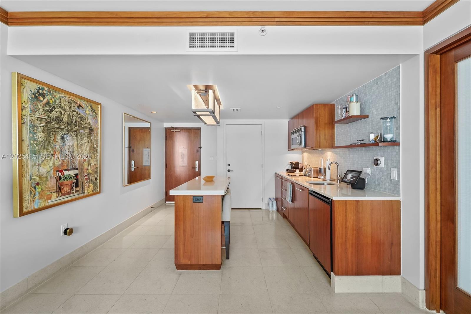 6801 Collins Ave # 708