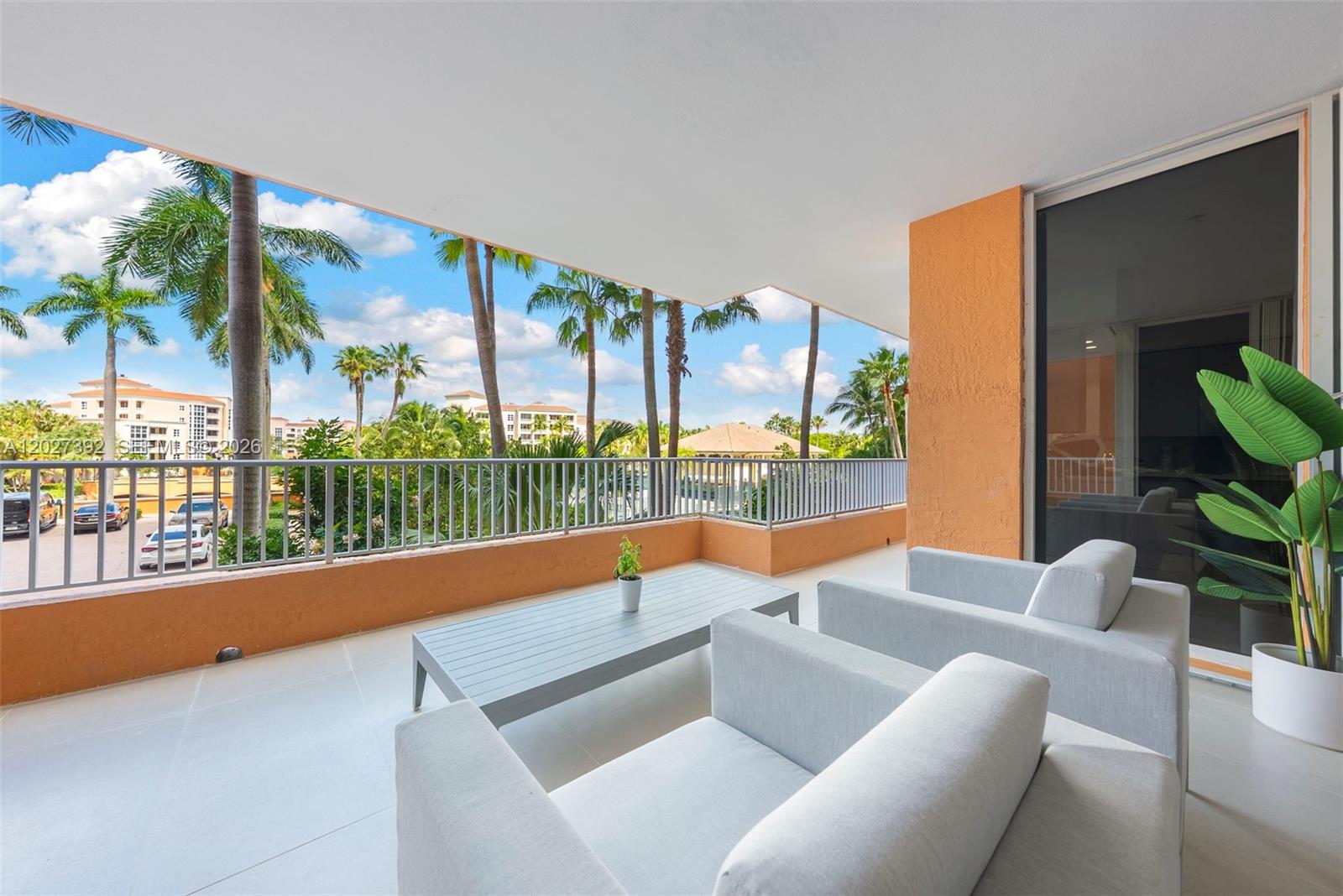 785 Crandon Blvd Unit: 205/305