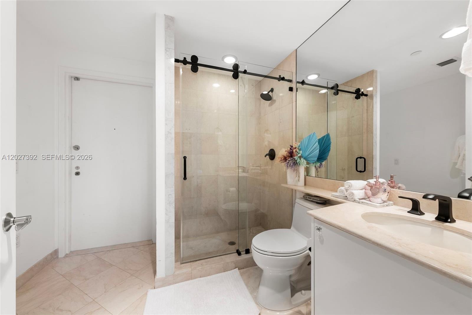 785 Crandon Blvd Unit: 205/305