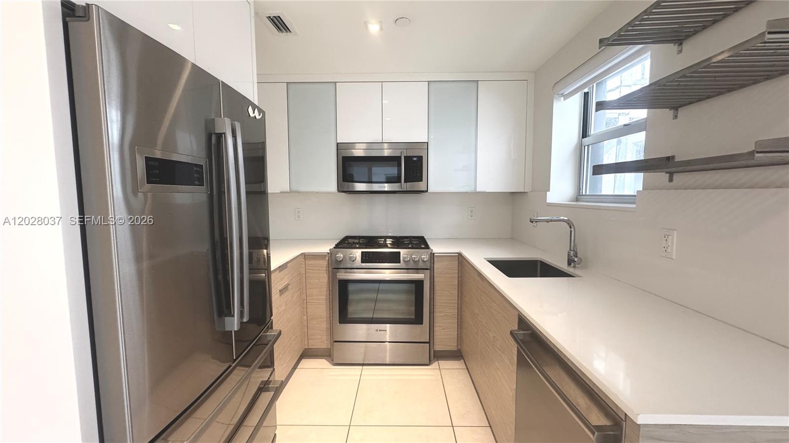 643 Jefferson Ave # 9