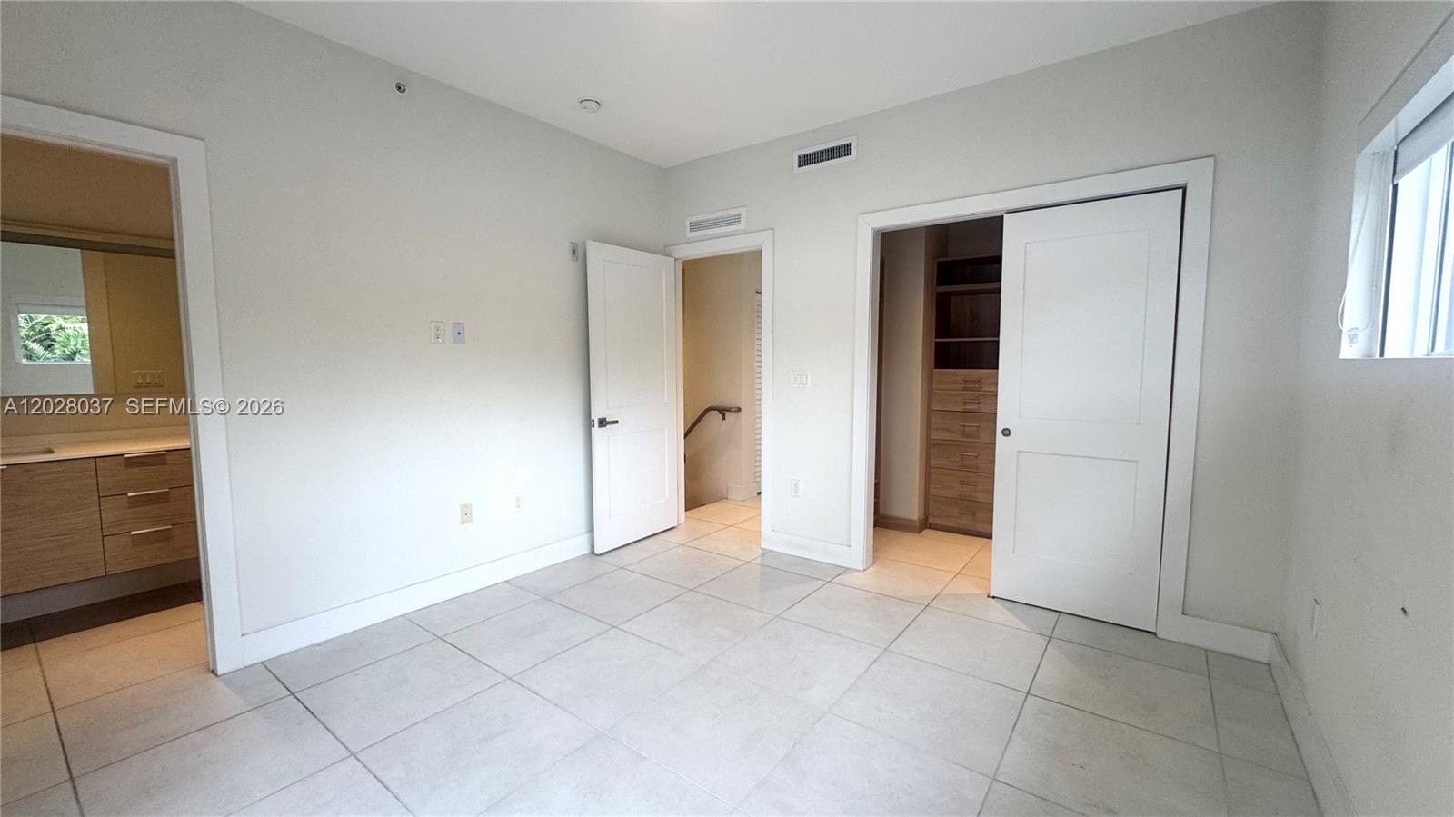 643 Jefferson Ave # 9
