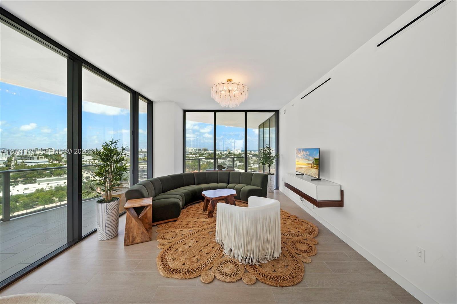 500 Alton # 1205