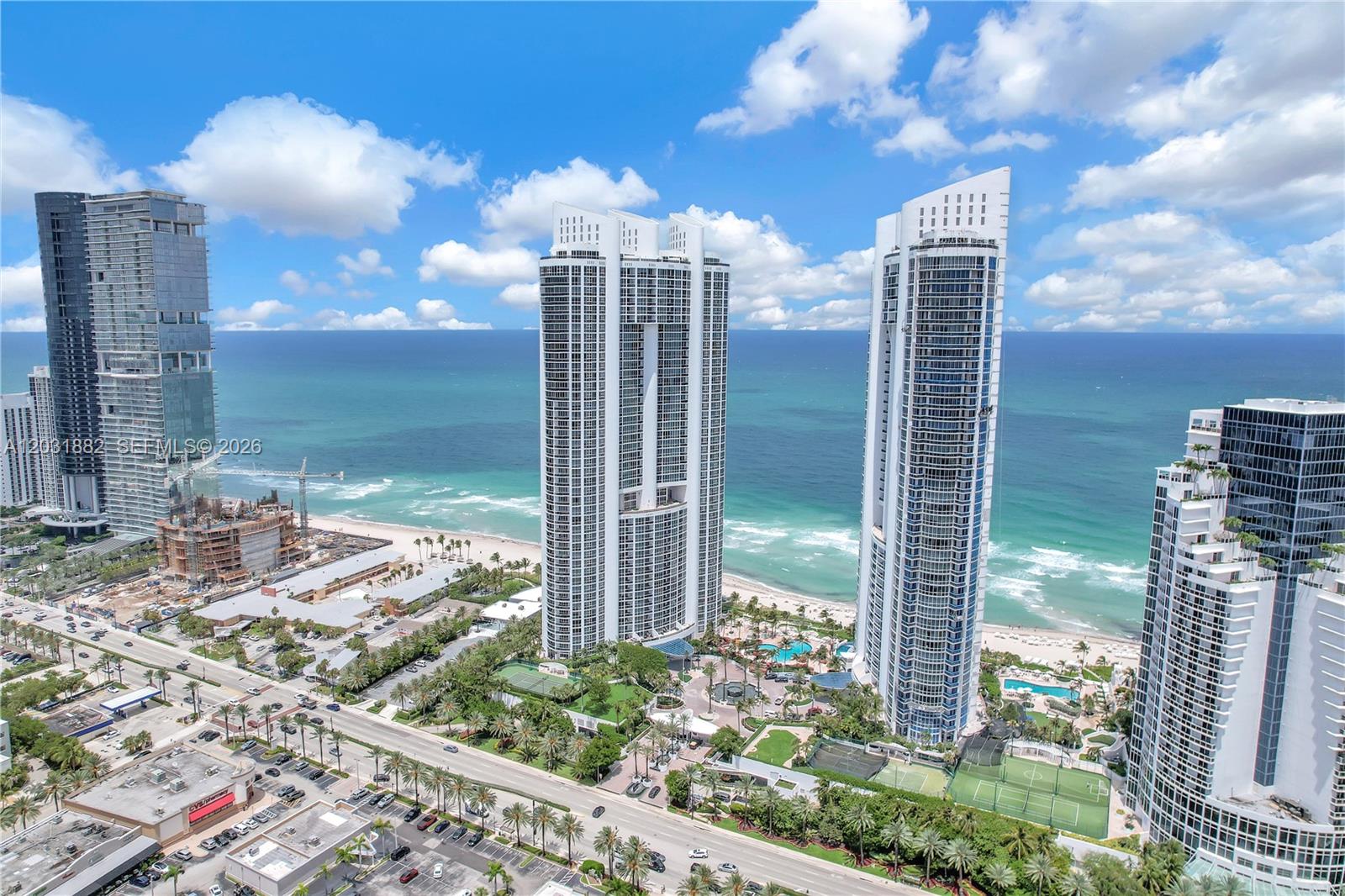 18201 Collins Ave # 2008A