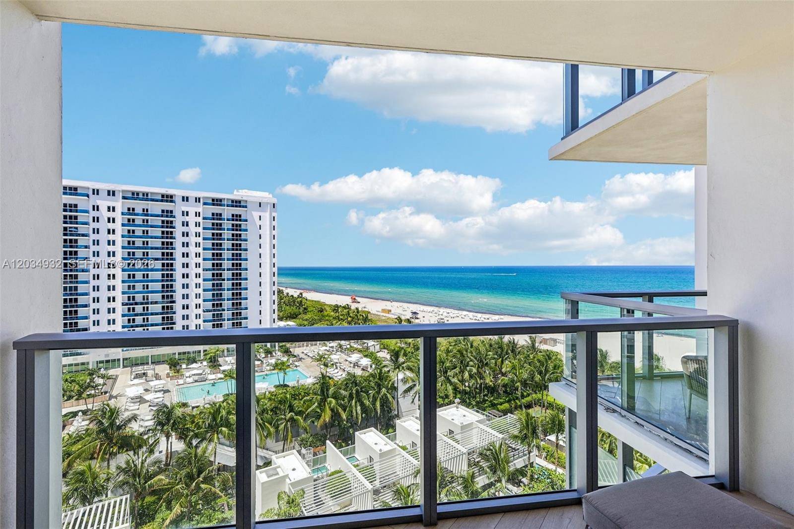 2201 Collins Ave # 1019