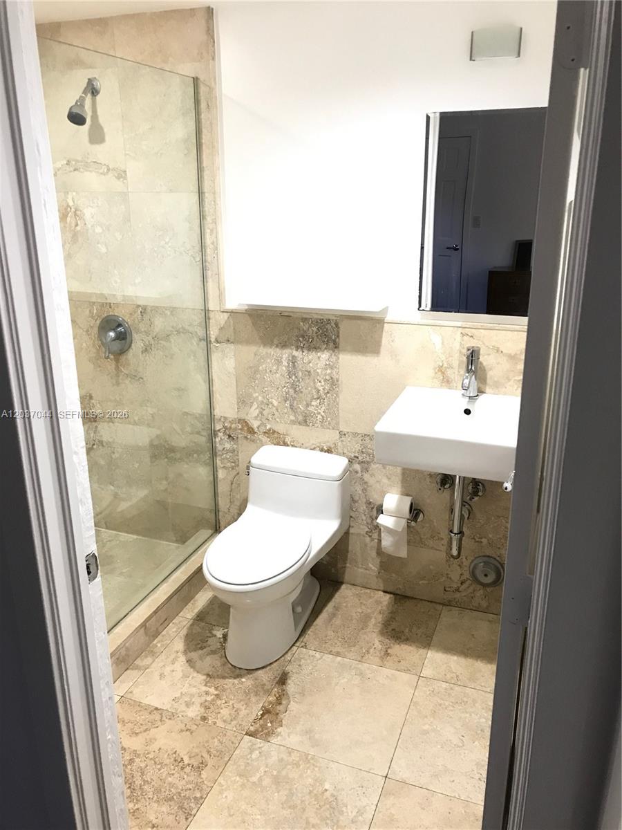 731 6th St Unit: 105-E