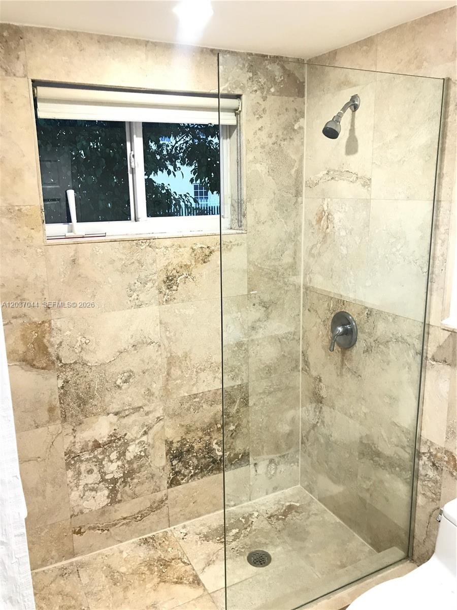 731 6th St Unit: 105-E