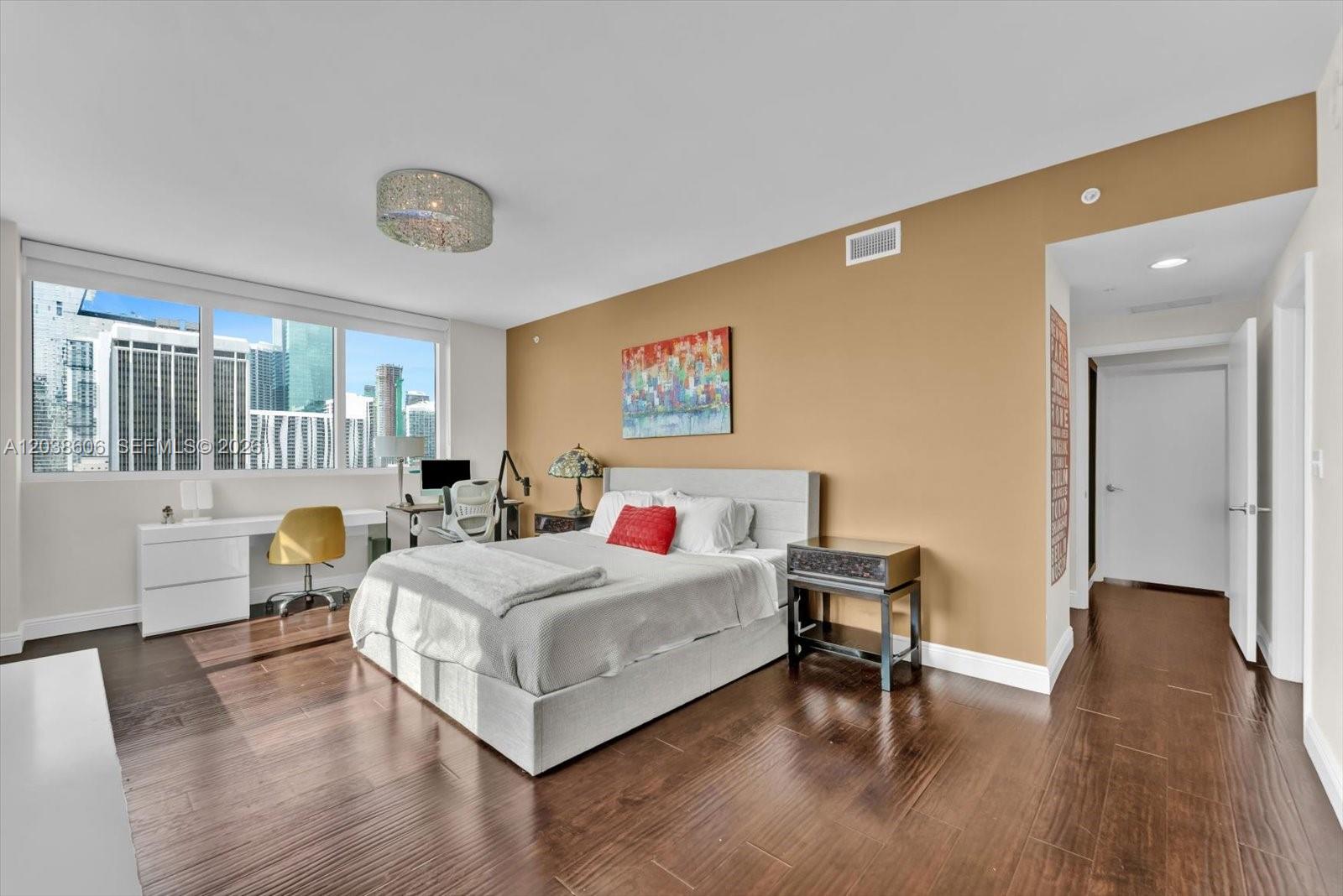 244 Biscayne Blvd # 1803