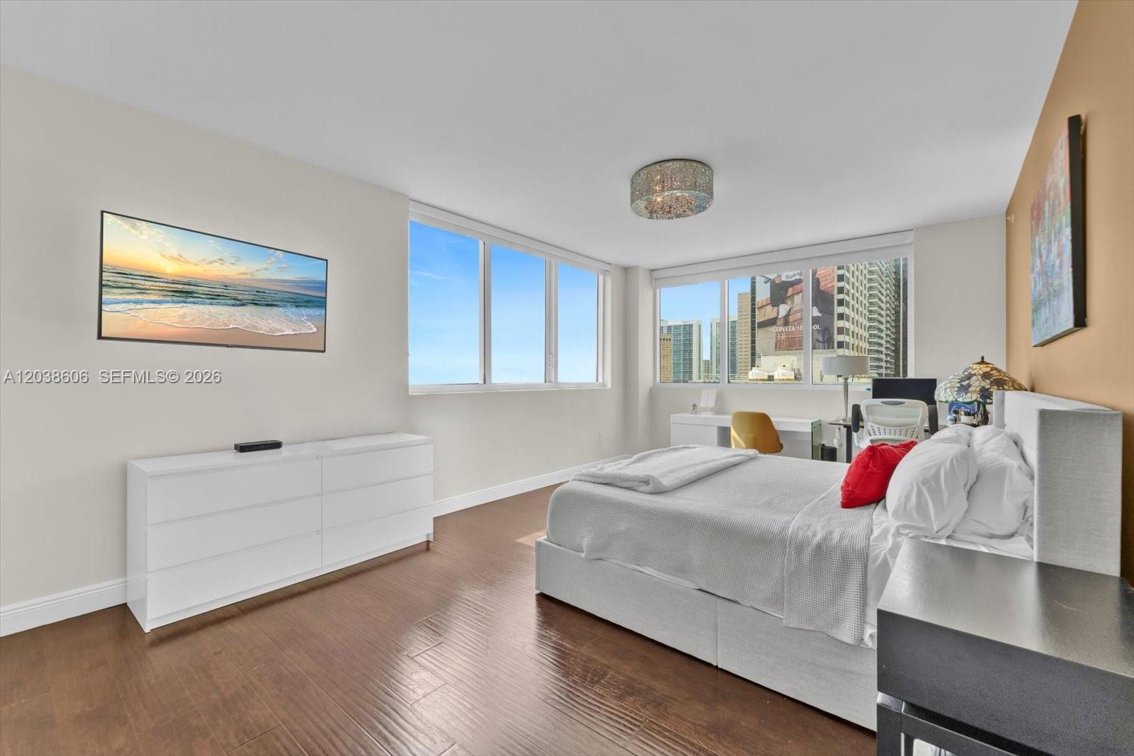 244 Biscayne Blvd # 1803