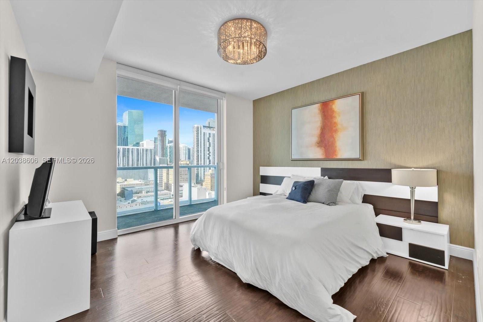244 Biscayne Blvd # 1803