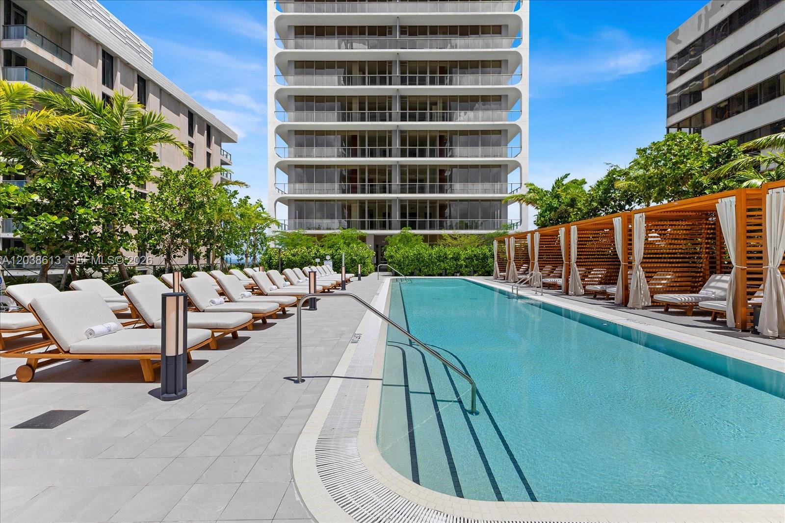 2655 S Bayshore Dr # 1606