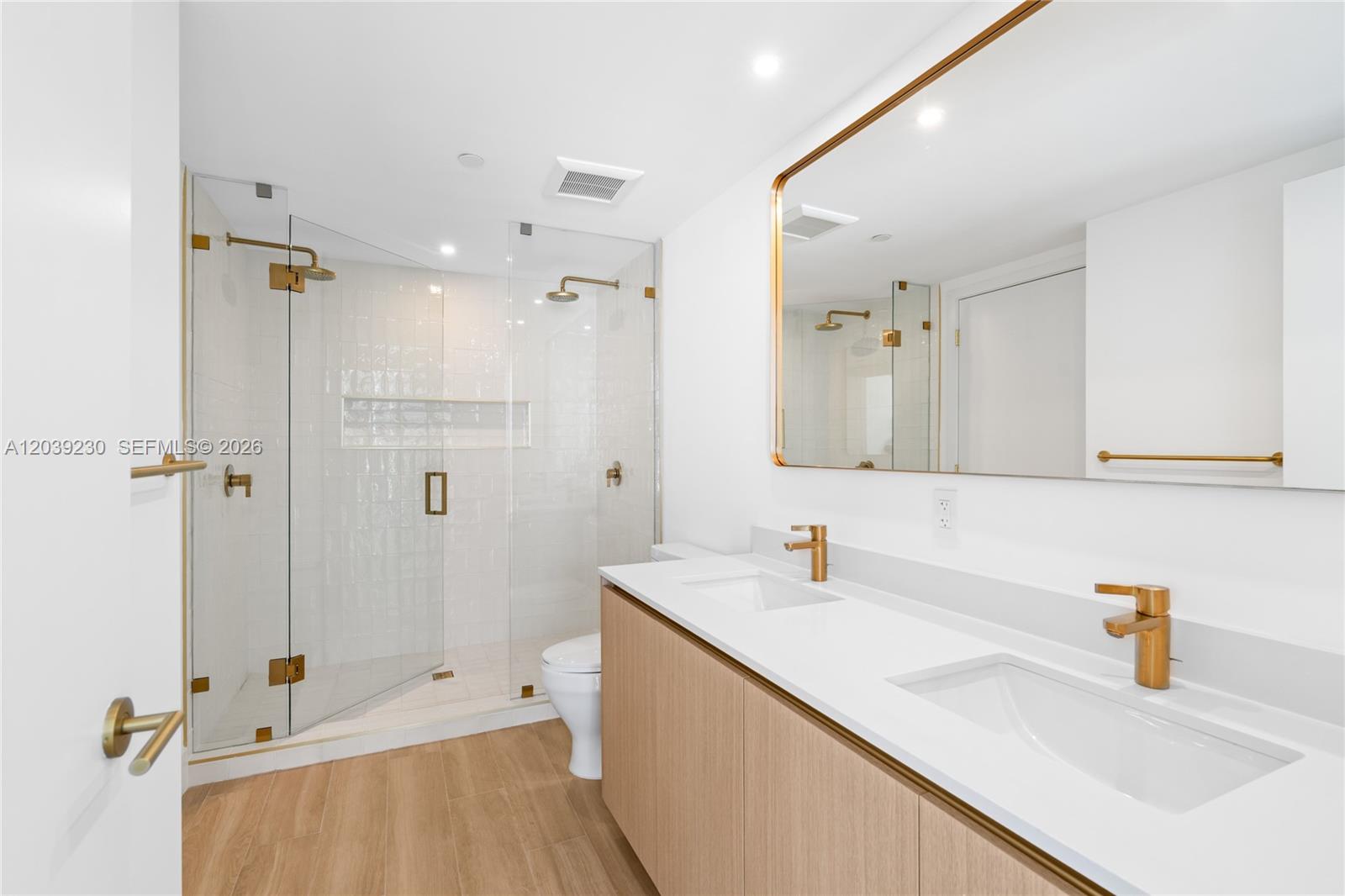 90 NE 32nd St # 1009