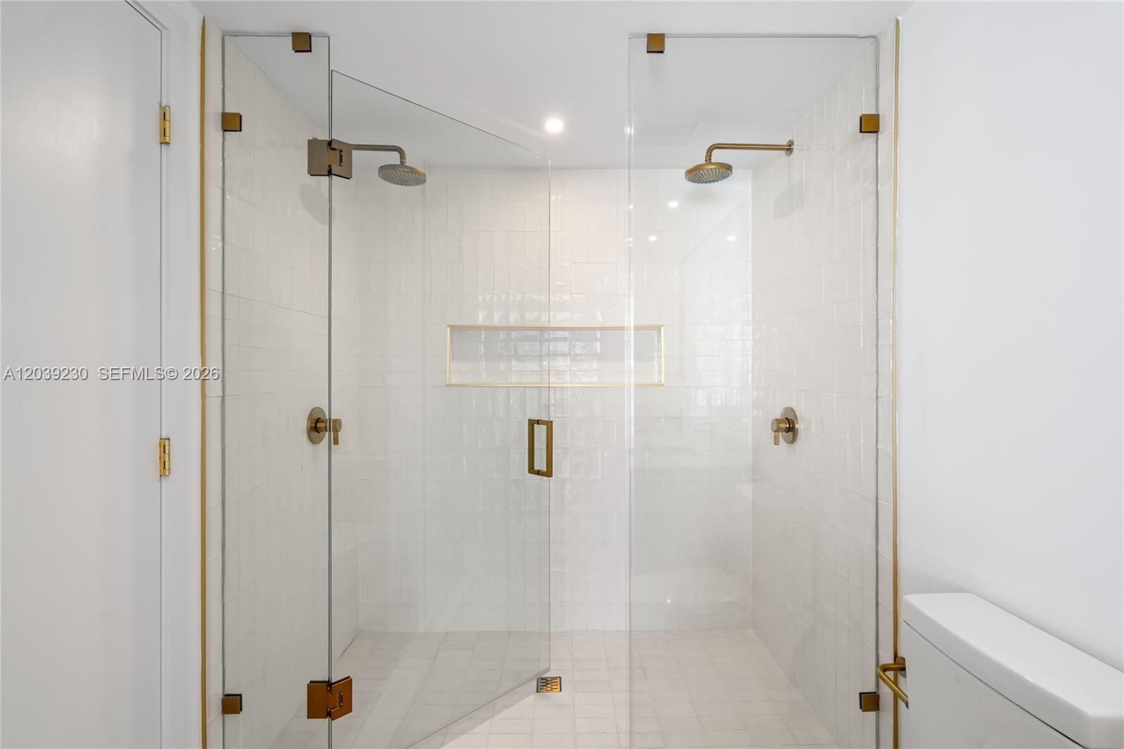 90 NE 32nd St # 1009