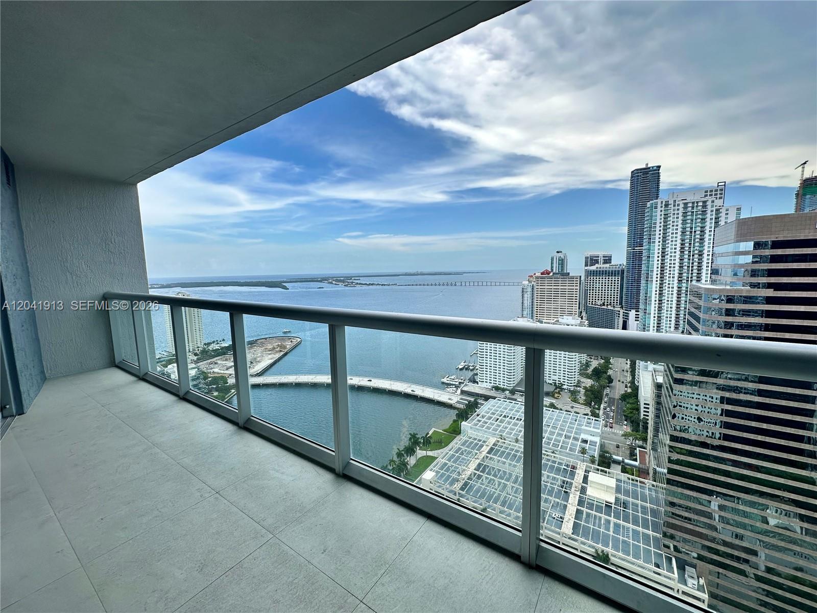 495 Brickell Ave # 4011
