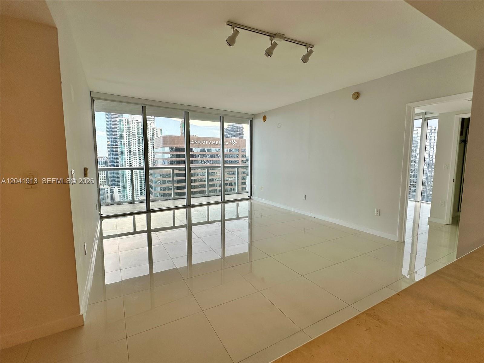 495 Brickell Ave # 4011