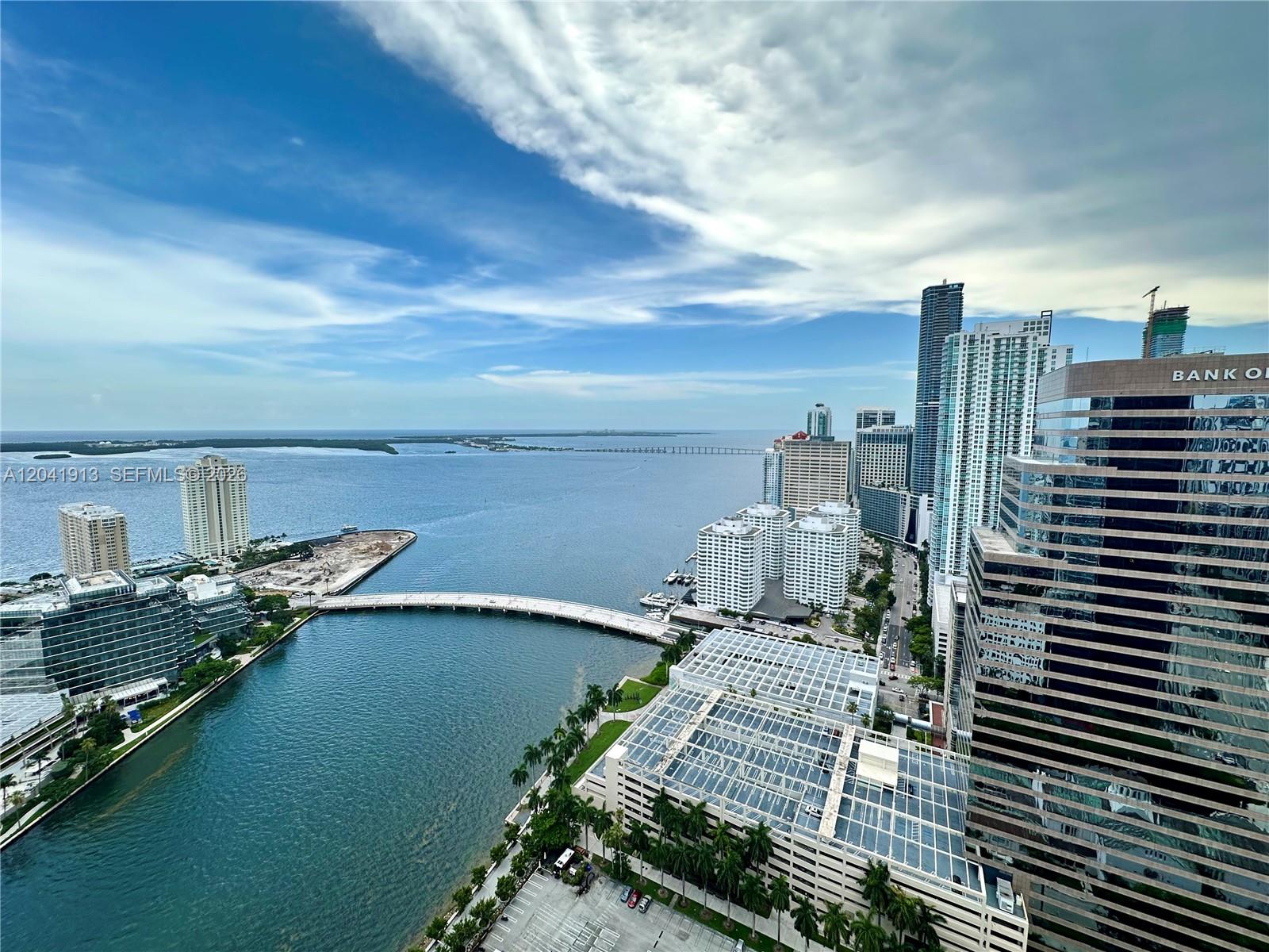 495 Brickell Ave # 4011