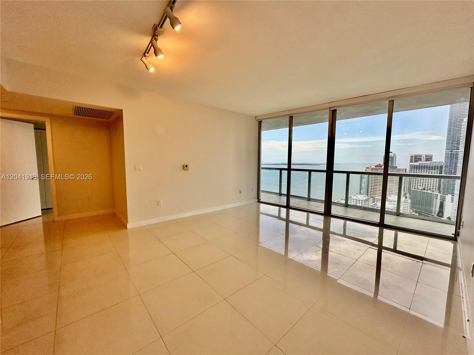 495 Brickell Ave # 4011
