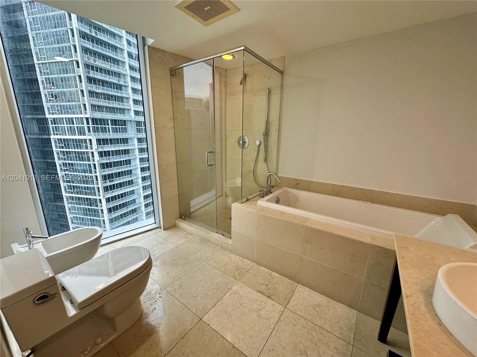 495 Brickell Ave # 4011