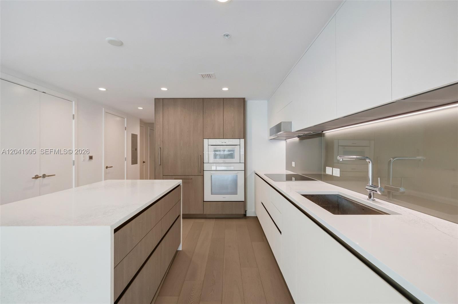 9221 E Bay Harbor Drive # 210
