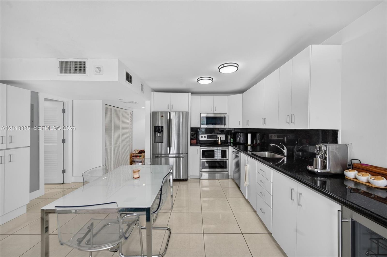 401 Ocean Dr # 1001
