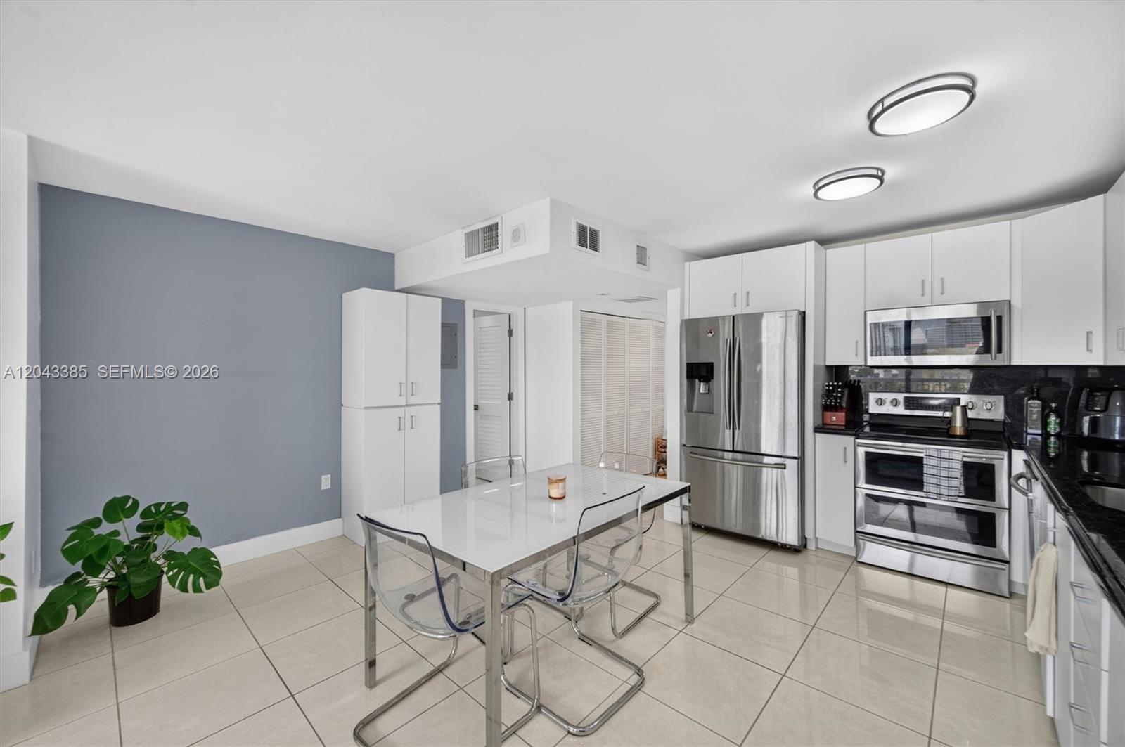 401 Ocean Dr # 1001