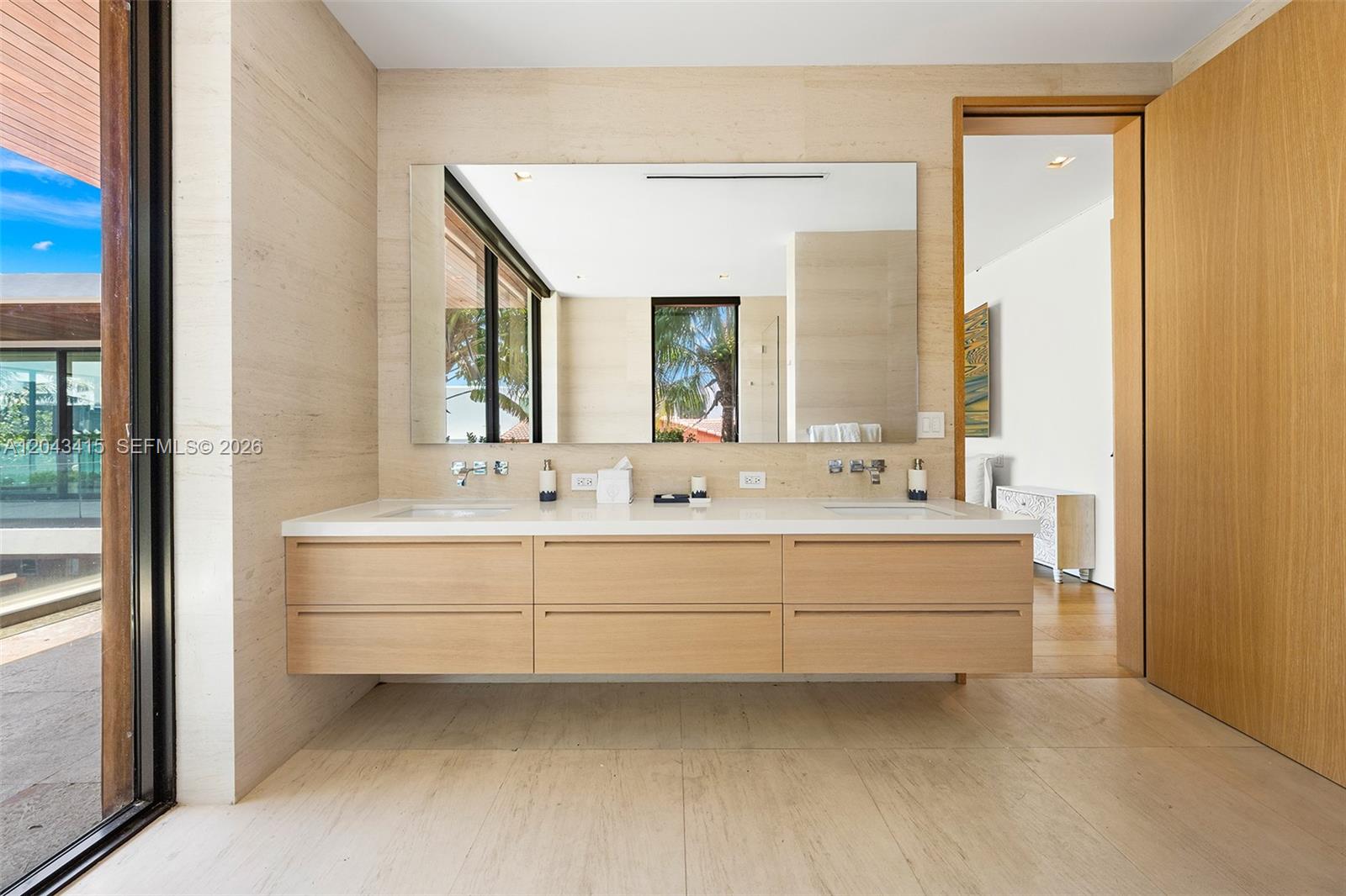 126 W San Marino Dr
